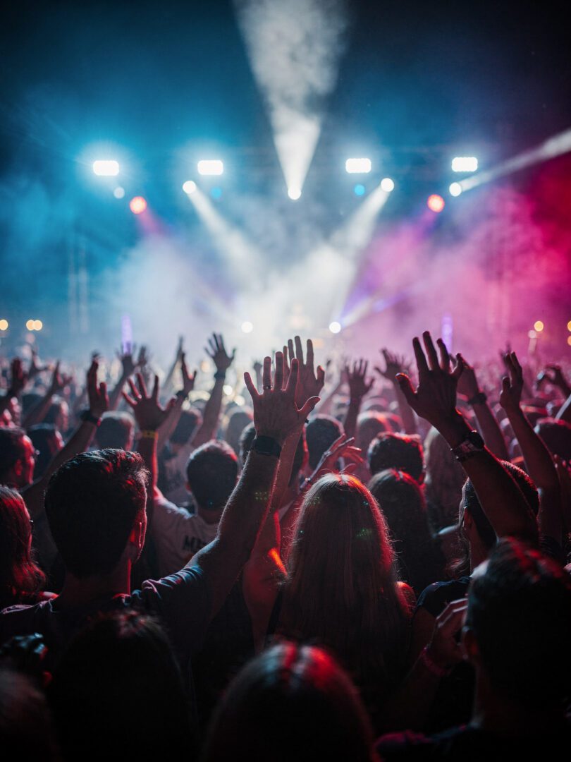 International audience enjoying a live cultural event, representing global audience development, cultural partnerships, international expansion and destination experiences for cultural organisations.